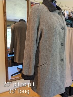 Women's Gray Wool-Blend Pea Coat with Dark Contrast Collar